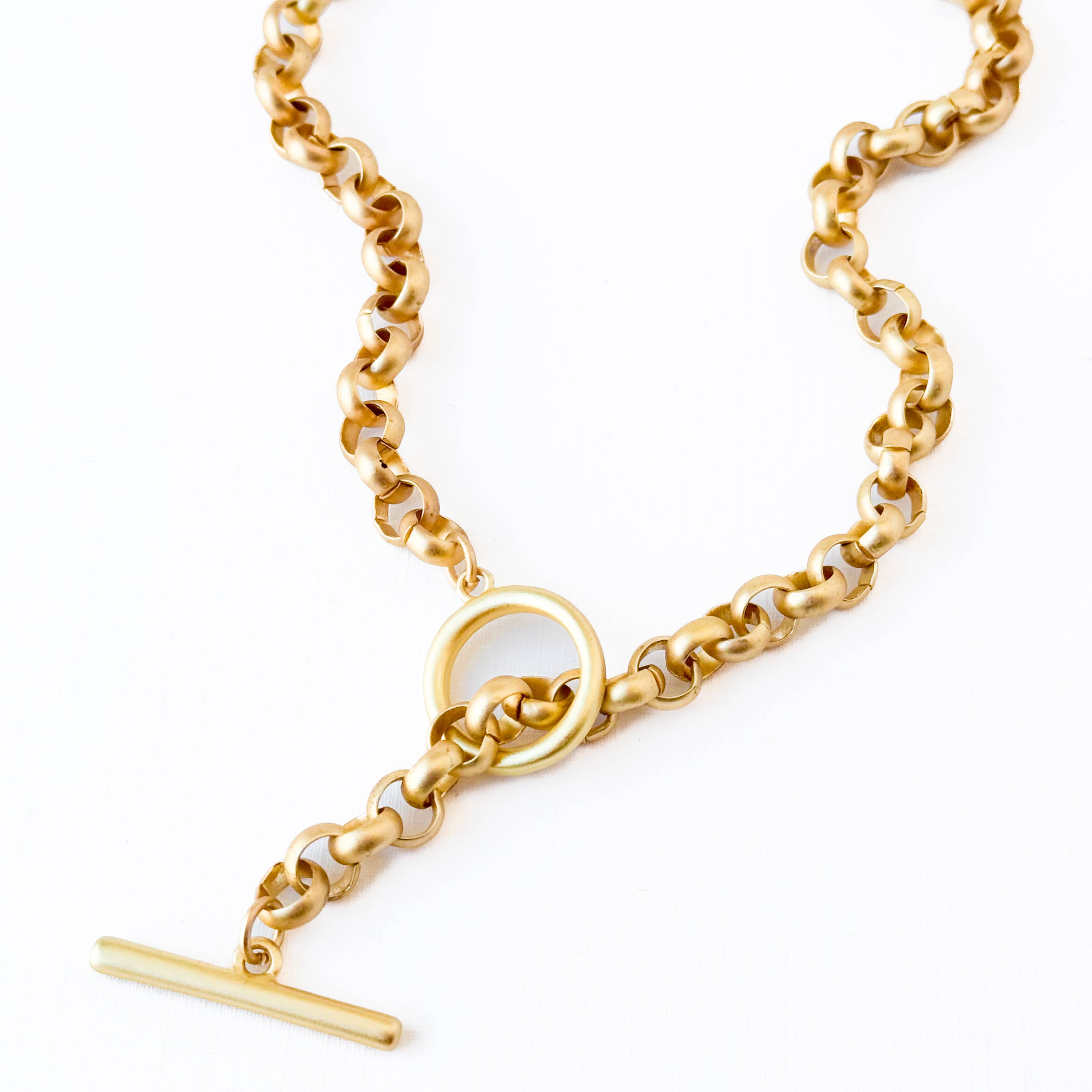 Thick Rolo Gold T Bar Chain Necklace