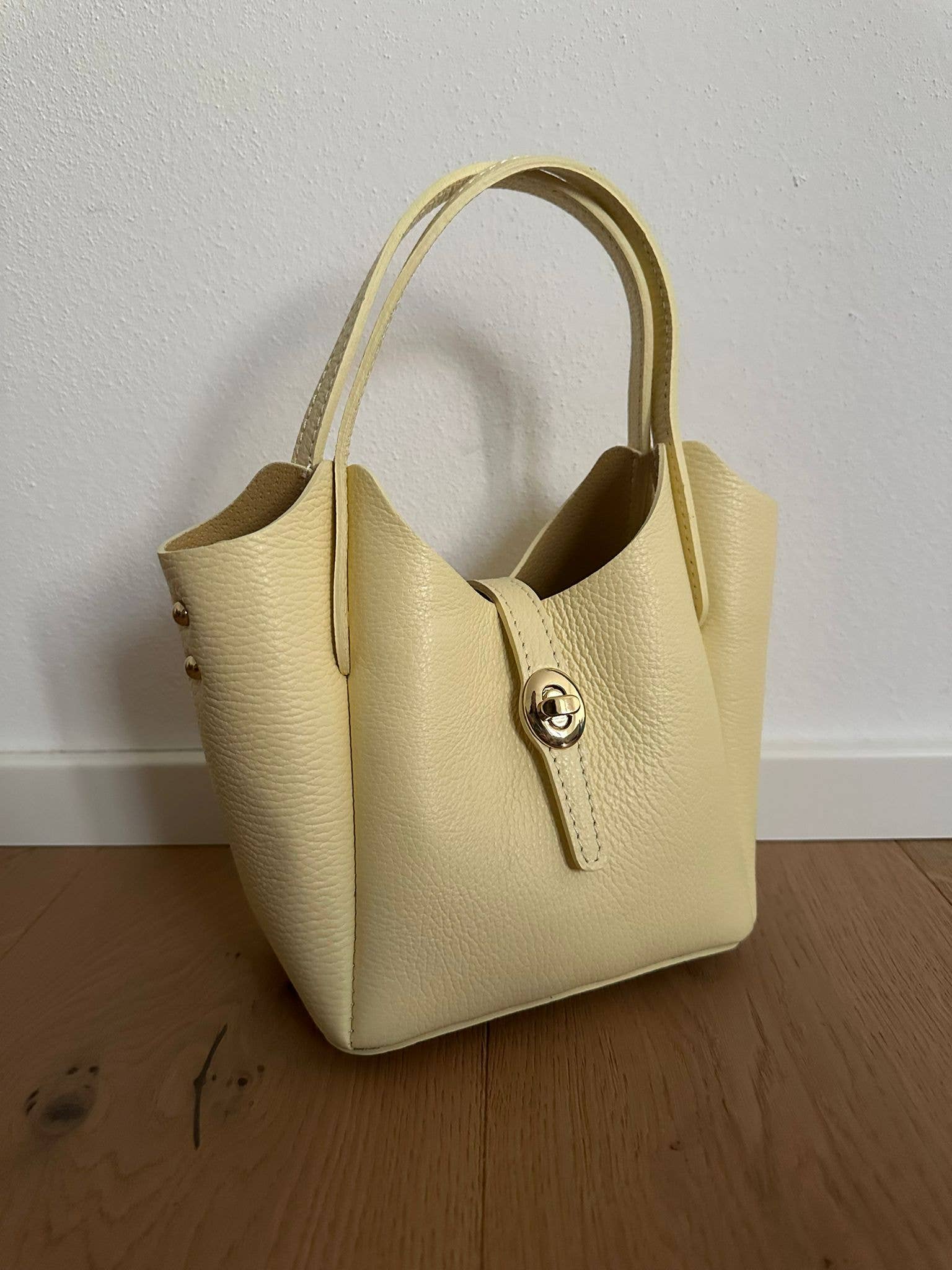 GENEVA - Genuine leather