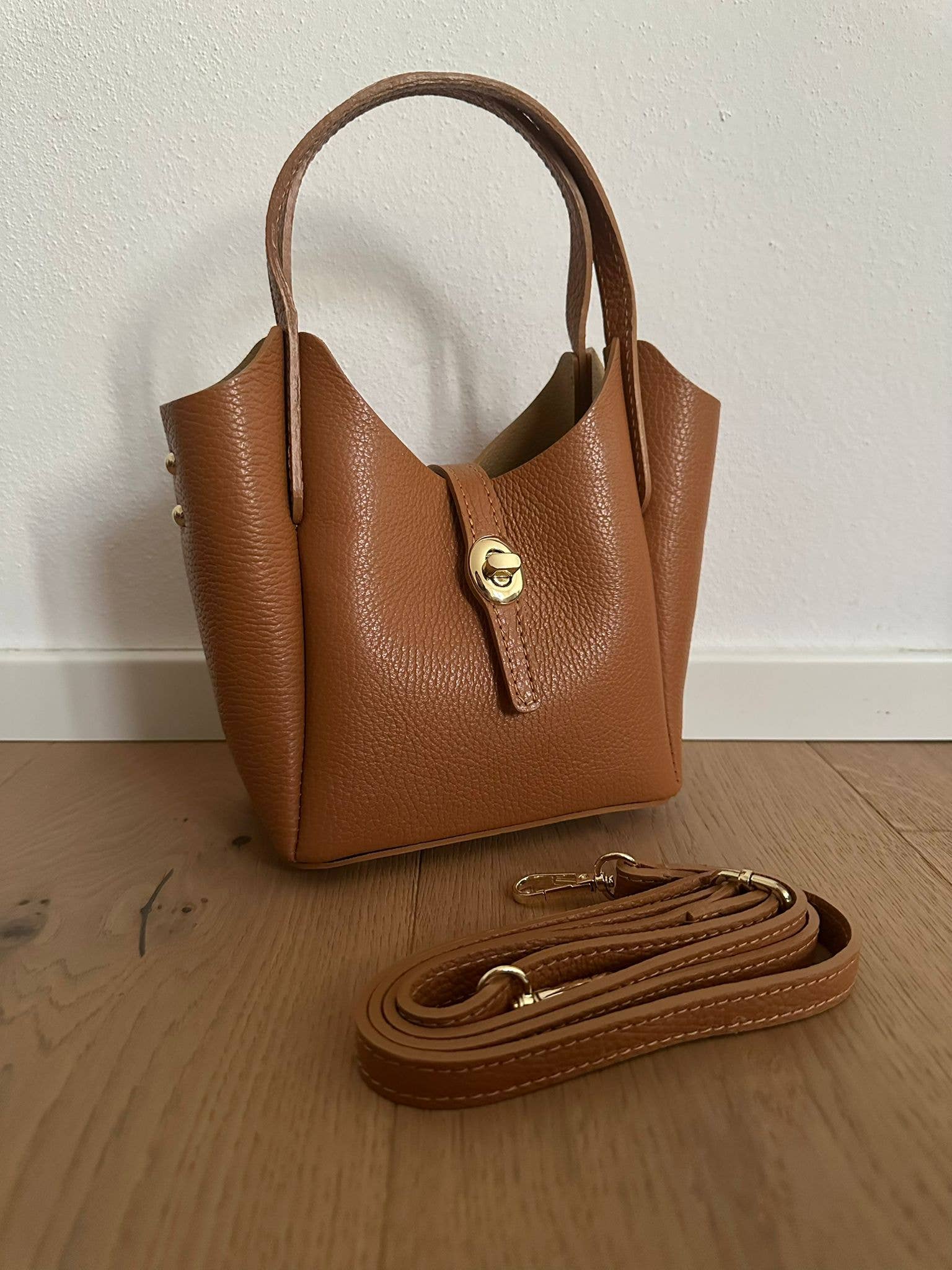 GENEVA - Genuine leather