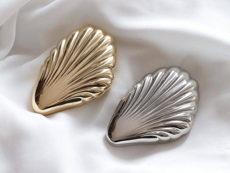 Seashell Compact Mirror | Art Deco Inspired Pocket Mirror